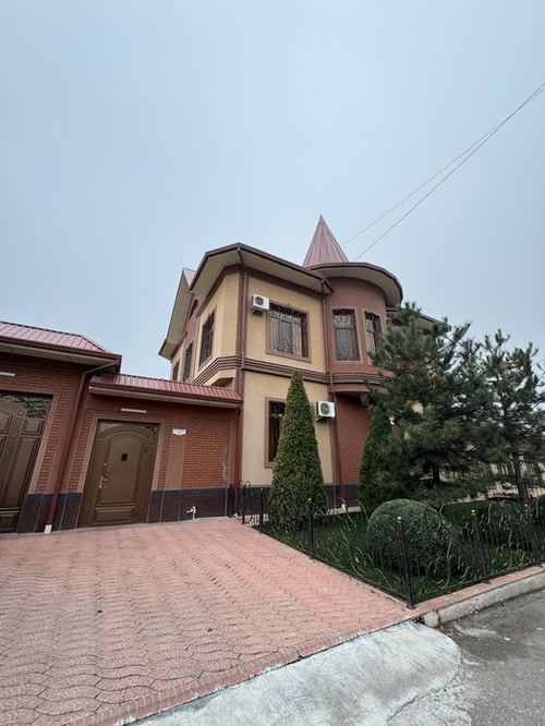 6-room house, 280 m²