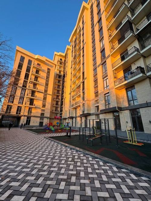 ЖК Caravan Avenue, метро БИЙ, Мирзо Улугбек| 140 м2, нежилое, коробка