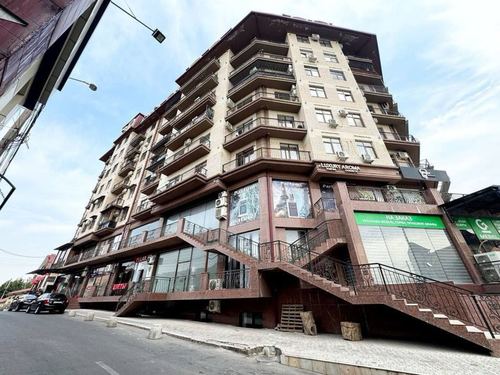 Продается офис улица Циолковский 67м2