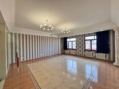 4-комнатная квартира, 189 м²