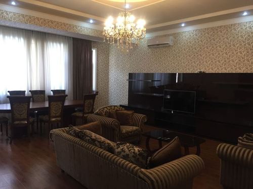 3-комнатная квартира, 150 м²