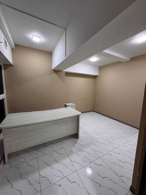 Продается! Комм. пом. на ЦУМЕ, метро Космонавтов 202м2, удобный заезд.