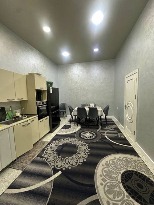 6-комнатный дом, 600 м²