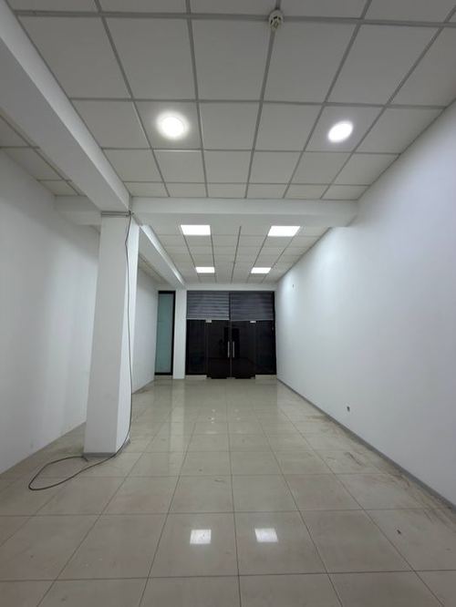 Аренда 1 этаж офис Тур Фирма showroom есть парковка