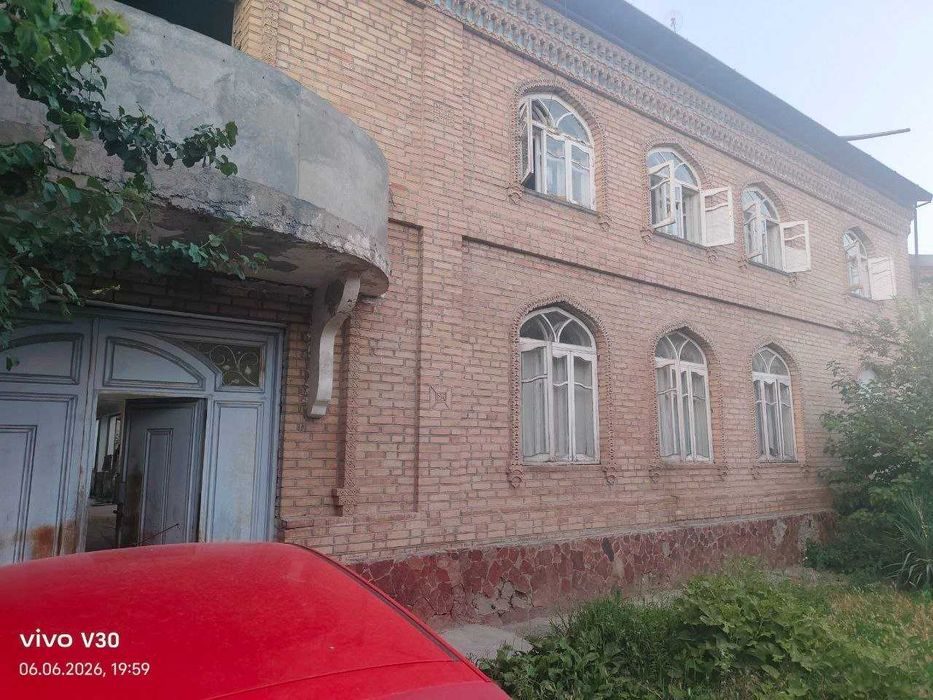 8-комнатный дом, 250 м², Ташкент, Учтепинский район, на продажу