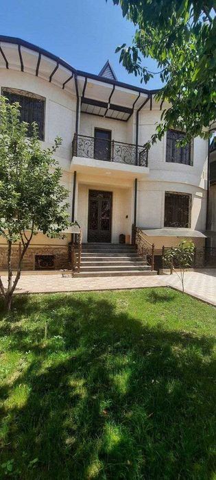 6-комнатный дом, 300 м²