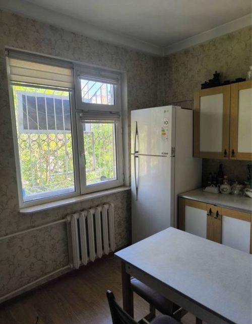 3-xonali kvartira, 65 m²