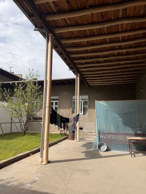 2-room house, 2700 m²
