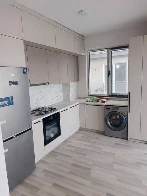 3-xonali kvartira, 120 m²