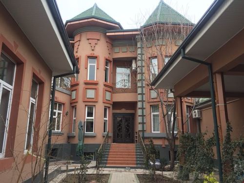 12-комнатный дом, 850 м²