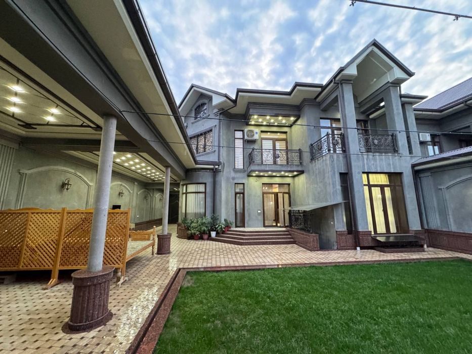 10-комнатный дом, 450 м², Ташкент, Яккасарайский район, в аренду