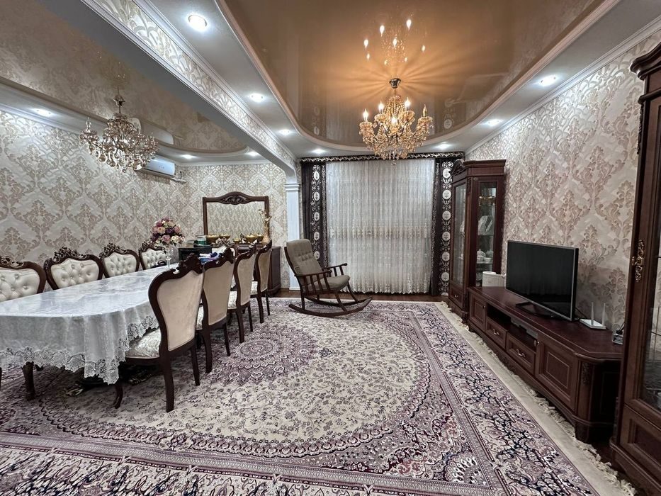 4-комнатная квартира, 100 м², Ташкент, Мирзо-Улугбекский район, на продажу
