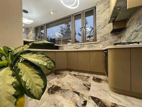 4-комнатная квартира, 141 м²