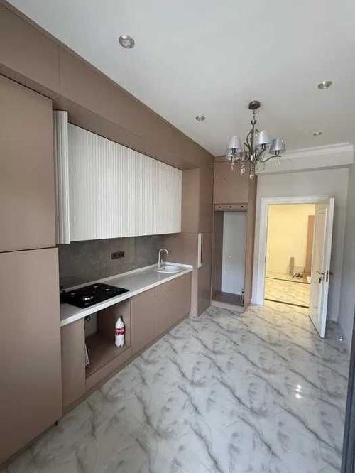 2-комнатная квартира, 72 м²