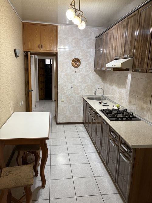 3-xonali kvartira, 73 m²