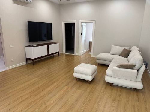 4-xonali kvartira, 130 m²