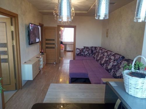 3-xonali kvartira, 70 m²