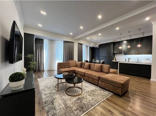 3-xonali kvartira, 115 m²