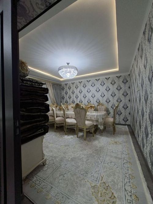 5-комнатный дом, 240 м²