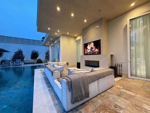 7-xonali uy, 750 m²