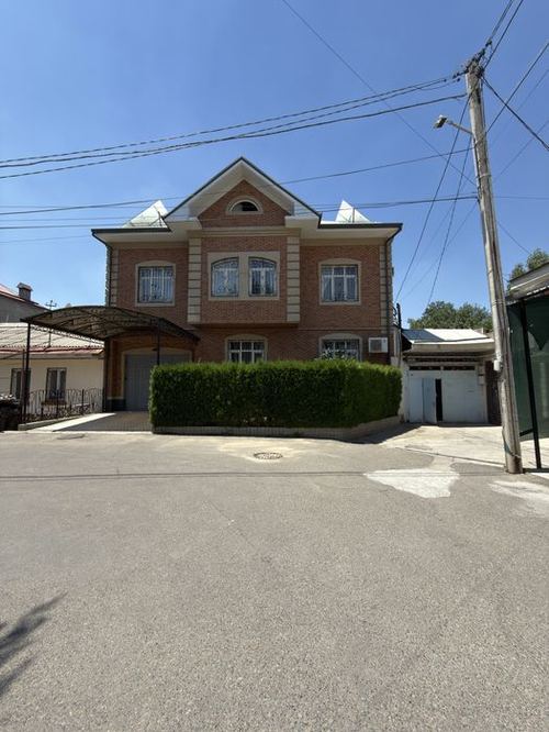 4-xonali uy, 400 m²