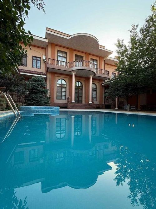 6-комнатный дом, 1000 м²