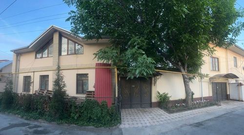 10-комнатный дом, 500 м²
