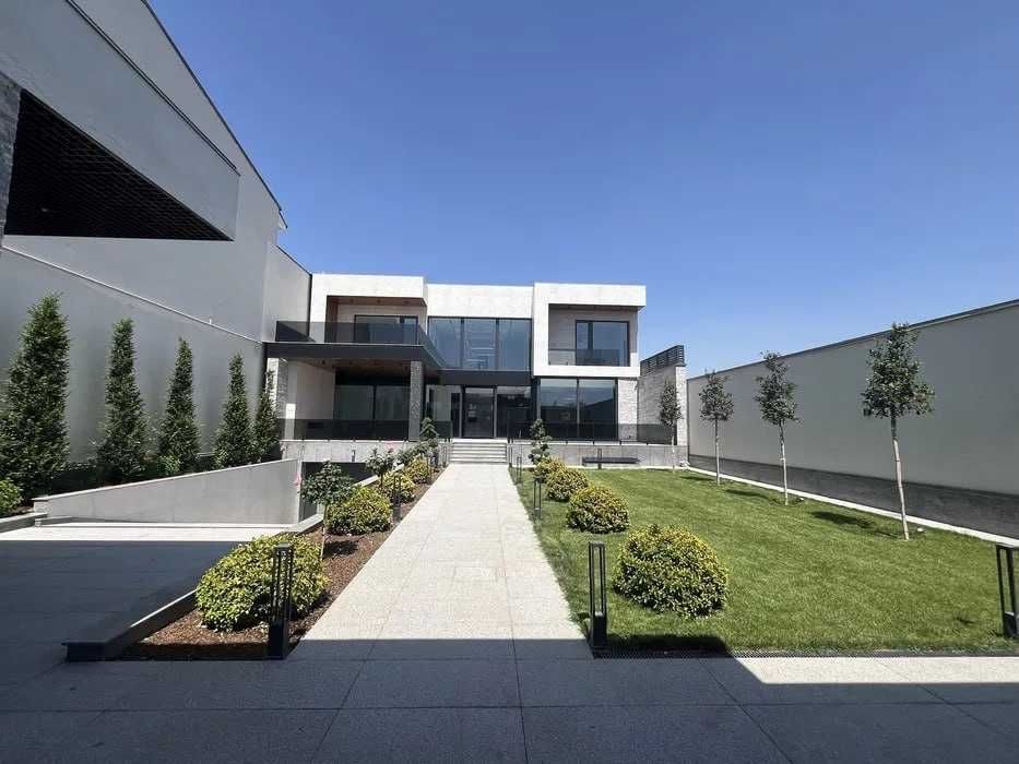 8-комнатный дом, 1000 м², Ташкент, Мирзо-Улугбекский район, на продажу