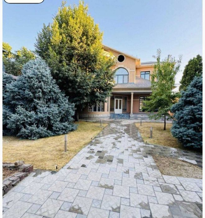 10-xonali uy, 1100 m², Toshkent, Mirzo Ulug‘bek tumani, sotuvga