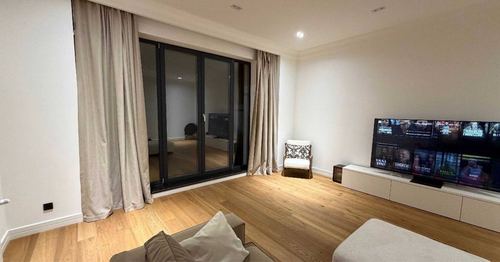 7-комнатный дом, 500 м²