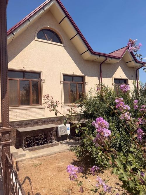 4-комнатный дом, 250 м²