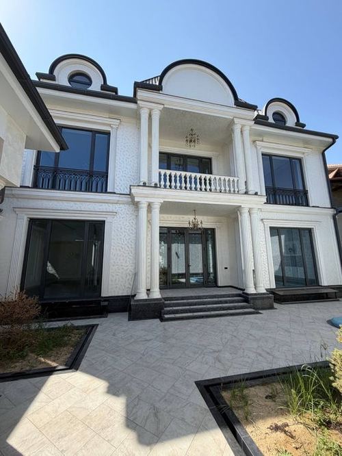 6-комнатный дом, 600 м²
