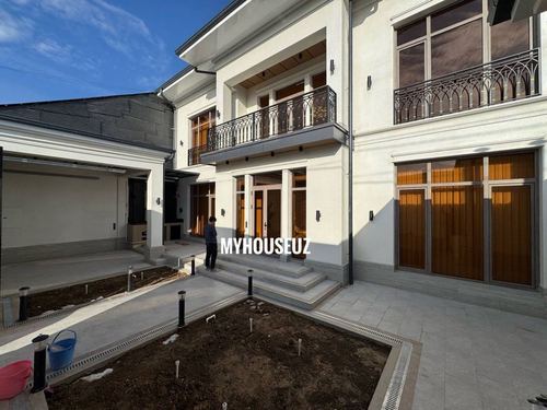 7-room house, 350 m²