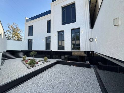6-комнатный дом, 480 м²
