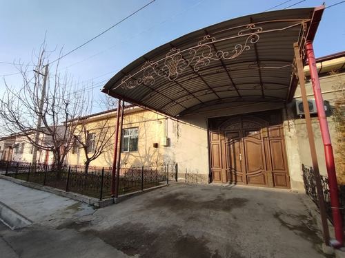 4-комнатный коттедж, 600 м²
