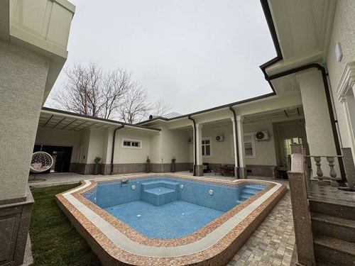 4-комнатный дом, 340 м²