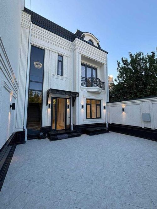 5-комнатный дом, 220 м²