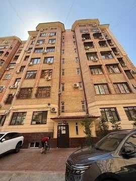 4-xonali kvartira, 140 m²