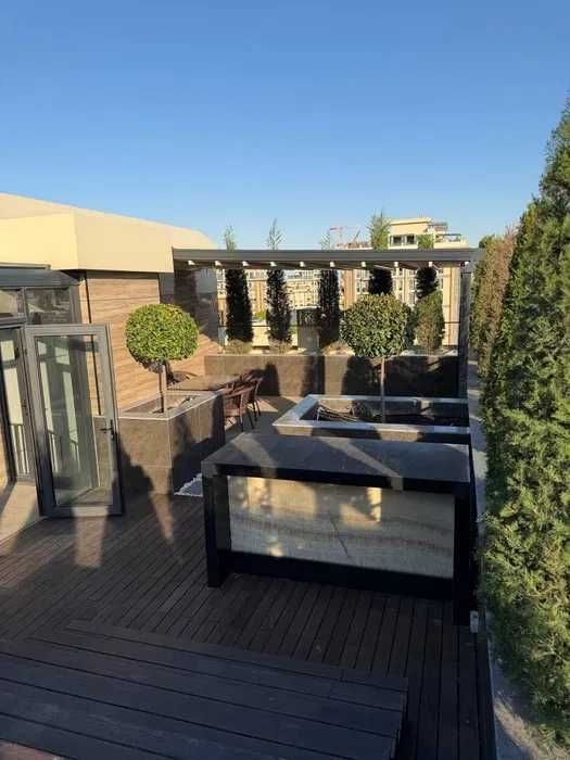 4-xonali kvartira, 230 m², Toshkent, Mirobod tumani, sotuvga