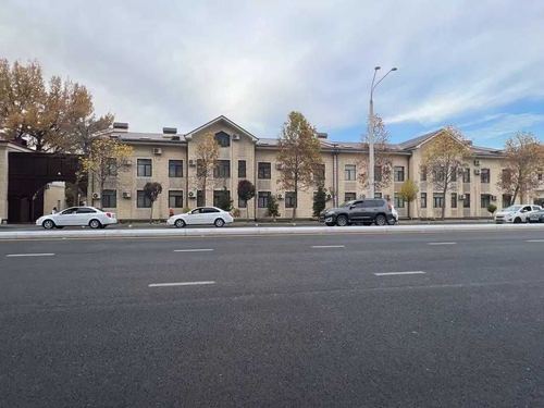 4-xonali kvartira, 145 m²