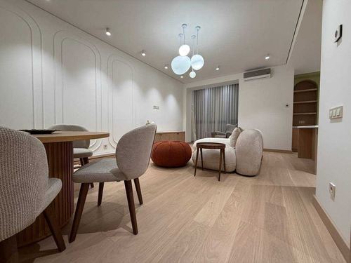 4-xonali kvartira, 130 m²