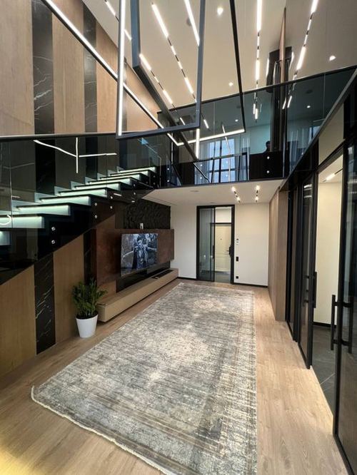 4-xonali kvartira, 180 m²