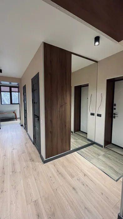 3-xonali kvartira, 90 m²