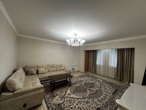 3-xonali kvartira, 74 m²