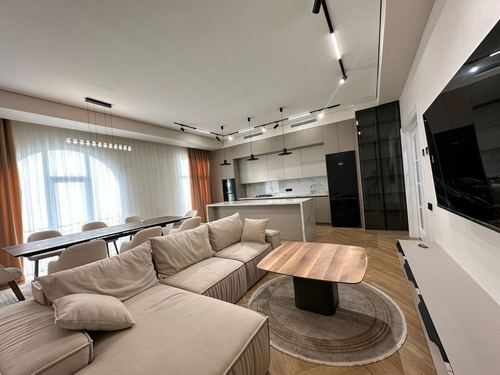 3-xonali kvartira, 110 m²