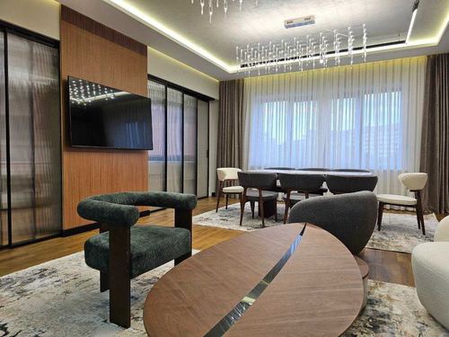 4-xonali kvartira, 145 m²