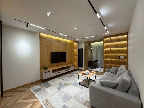 3-xonali kvartira, 136 m²