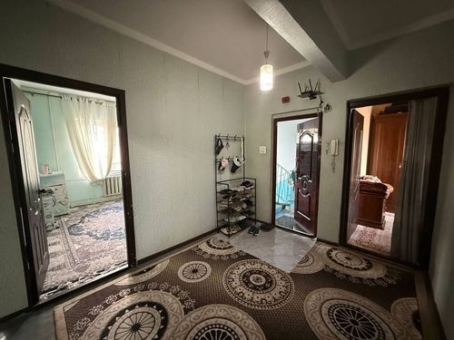 4-xonali kvartira, 94 m²