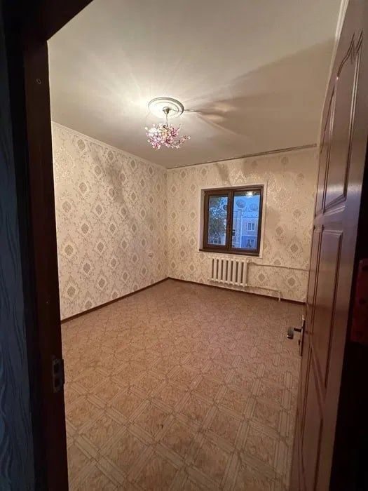 4-комнатная квартира, 92 м², Ташкент, Сергелийский район, на продажу