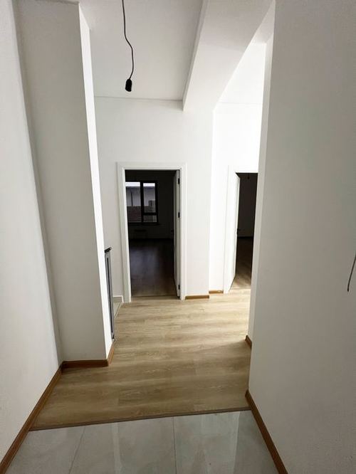4-комнатная квартира, 130 м²